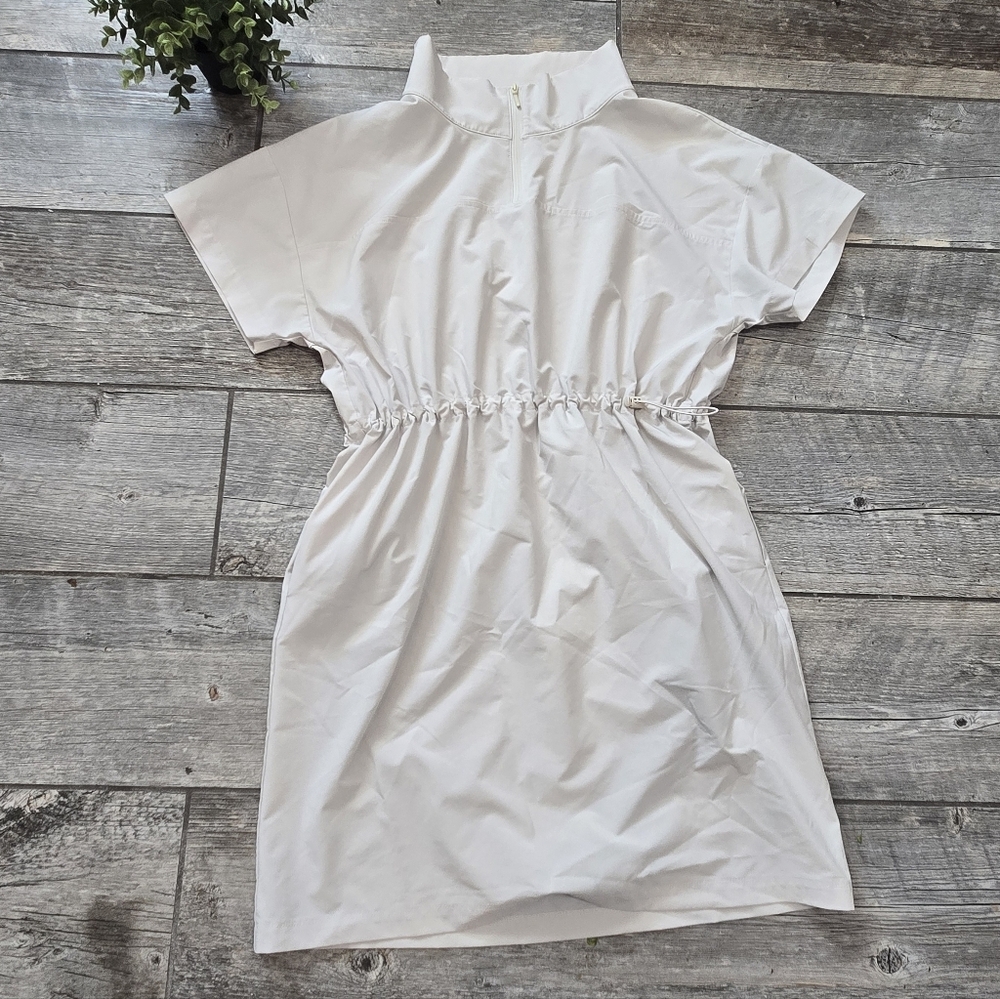 Prologue Cream Windbreaker Mock Turtleneck Short Sleeved Lightweight Dress, M